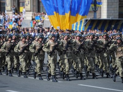 У День Незалежності в Києві відбудеться парад військ з прольотом авіації та артилерійським салютом