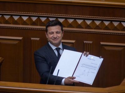 Володимир Зеленський вносить до Верховної Ради як невідкладний законопроект про великий Державний герб України