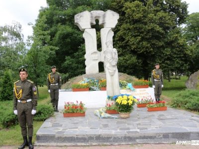 На Чернігівщині вшанували загиблих воїнів  