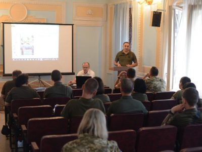 У районі ООС провели курс лекцій з демократичного контролю для військових медійників