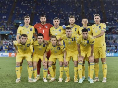 Жодна поразка не зламає Україну!