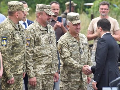 Володимир Зеленський в Авдіївці представив нового командувача Об’єднаних сил