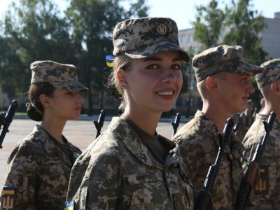 Понад 150 офіцерів запасу отримали путівку в життя в Житомирі  