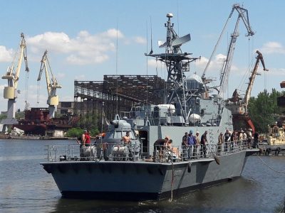 Після докового ремонту спустили на воду рейдовий тральник «Генічеськ» і ракетний катер «Прилуки»  