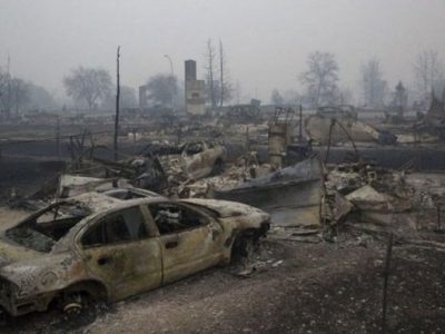 Канада розгорне військових для боротьби з лісовими пожежами  