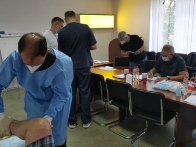 Медики Бундесверу готують поранених українських військових до відправки у Німеччину  