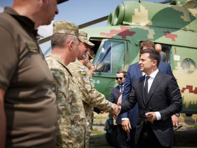 Президент України розпочав робочу поїздку на Донеччину