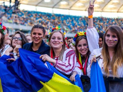 Президент підписав указ про відзначення в Україні Дня молоді  