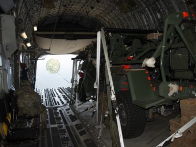 У США армійці вперше десантували легкий всюдихід ICV  