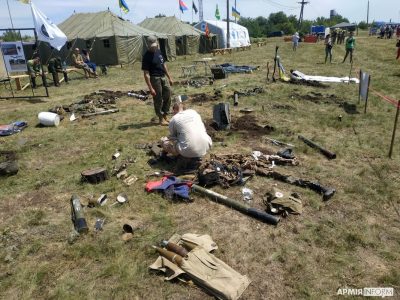 Як проросійські ЗМІ інформацію про муляжі загиблих солдатів трактують, або Правда в іншому