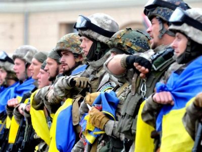 Україна 22 серпня вшанує учасників бойових дій, ветеранів, добровольців, медиків і волонтерів – Президент