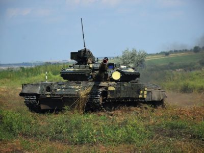 Підрозділи окремої танкової бригади зі складу Об’єднаних сил тренуються до виконання бойових завдань  