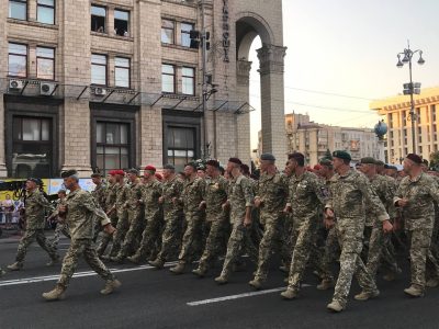 АрміяInform провела бліцопитування ветеранів, які крокуватимуть Хрещатиком на параді  