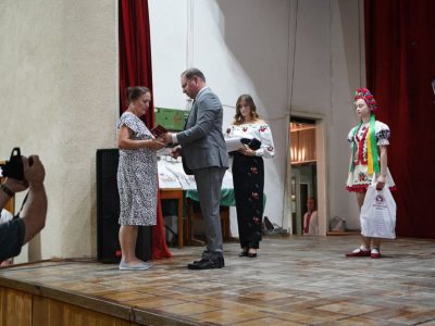 У Житомирі вручили відзнаки матерям загиблих захисників та вшанували пам’ять Героїв  