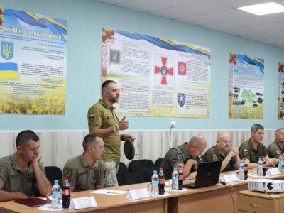 На Житомирщині за участю представників США стартували курси з питань обслуговування автомобілів типу HMMWV