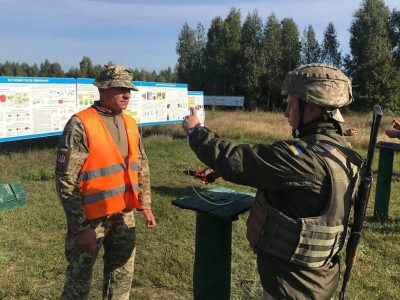 Резервісти-десантники вдосконалювали навички з піротехнічної справи  