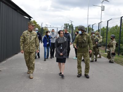 Генеральний консул Німеччини у Донецьку пані Таня Байєр побувала в районі ООС  