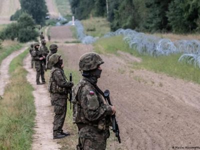 Польща направила 500 військових на кордон із Білоруссю  