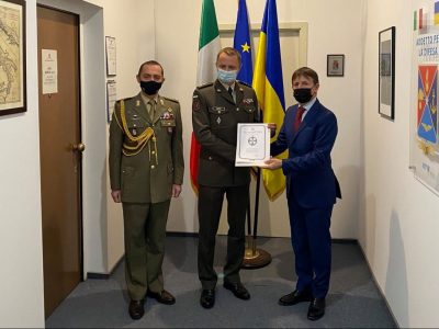 Українські офіцери нагороджені медалями Міністерства оборони Італії  