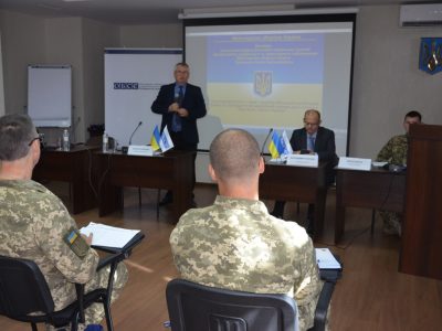 У Дніпрі обговорили механізми та переваги співпраці громадянського суспільства із Збройними Силами  