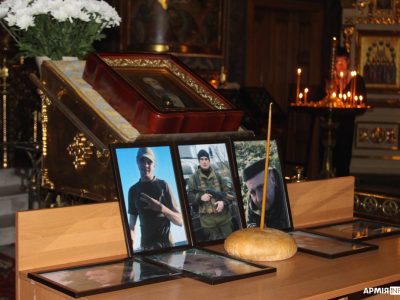У Вінниці помолились за загиблими у вересні героями  
