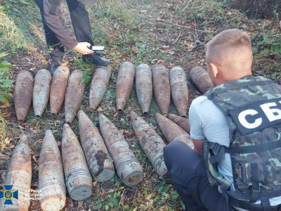 СБУ викрила два схрони, загальна вага яких дорівнює 300 кг тротилу  