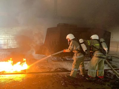Старшини під час практичних занять відпрацювали евакуацію постраждалого з охопленого полум’ям гелікоптера  