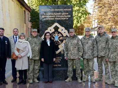 8-й Чернігівський центр Держспецтрансслужби відвідали іноземні партнери з Канади та Місії ООН