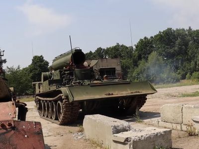 Ходову частину  броньованого тягача середнього БТС-4 випробували у Львові