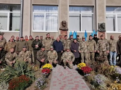 Як Прикарпаття вшанувало своїх захисників та захисниць  