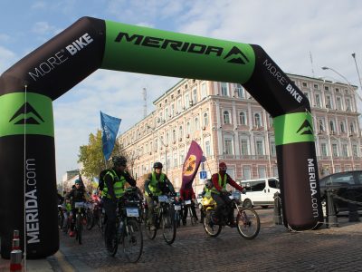 У Києві відбувся велопробіг до Дня захисників і захисниць України  