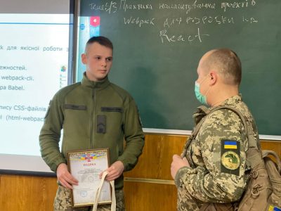 Курсант-зв’язківець створив мобільний додаток «Армія FM»