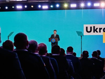 Влада з небайдужою громадою мають створити безпечне середовище для кожного мешканця — Президент України  