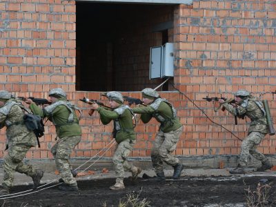 У Міжвидовому центрі підготовки відпрацювали бойові дії зі штурму населеного пункту  