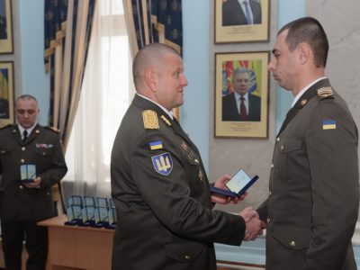 Головнокомандувач Збройних Сил Валерій Залужний нагородив кращих сержантів