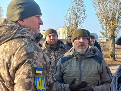 На передових позиціях українських військ Міністр оборони Олексій Резніков і Головнокомандувач ЗСУ Валерій Залужний в ООС