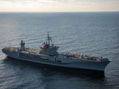 Флагманськикй корабель Шостого флоту ВМС США залишає Чорне море  