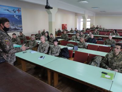 Стати офіцером за 4 місяці: у Національному університеті оборони України набрали новий курс  