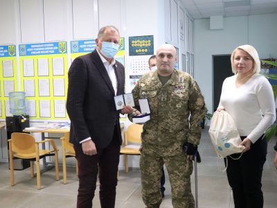 На Сумщині вручили відзнаки українським захисникам  