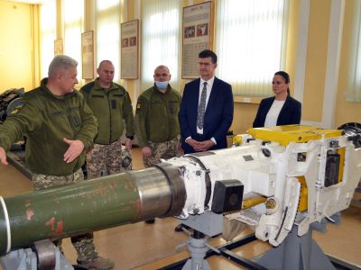 Польська військова делегація ознайомилася в Харкові з підготовкою курсантів-танкістів  