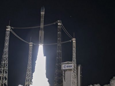Ракета з українським двигуном вивела на орбіту французькі розвідувальні супутники  
