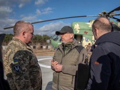 Олексій Резніков та Валерій Залужний відвідали Командування ССпО  