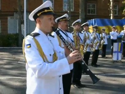 Військовий оркестр ВМС ЗС України вітає особовий склад ракетних військ та артилерії ЗС України  