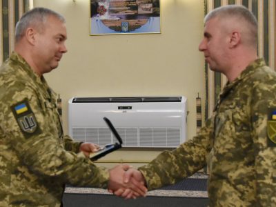 Командувач об’єднаних сил ЗСУ напередодні свята нагородив державними відзнаками кращих військових  