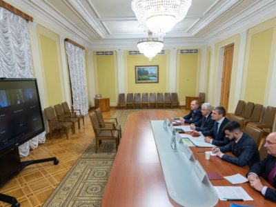 В Офісі Президента радники з питань оборонної реформи обговорили безпекову ситуацію на сході й навколо України  