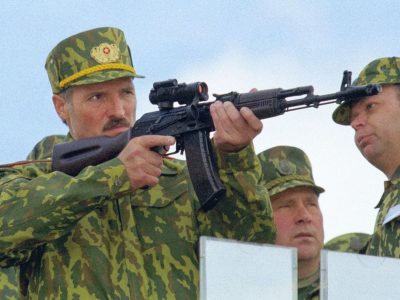 Замість Росії з Україною воюватиме Білорусь, або Чому «вусатий автоматник» знову рветься на Донбас  
