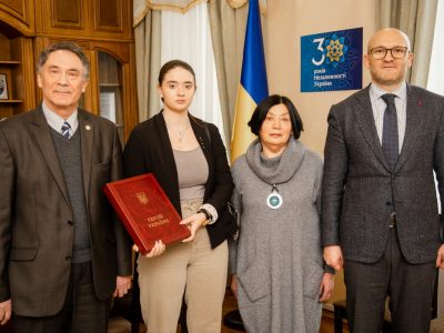 Родині геніального українського космічного конструктора передали найвищу державну нагороду  