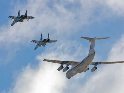 Ударна авіація ЗС України знищила близько 15 БРМ та десятки окупантів  