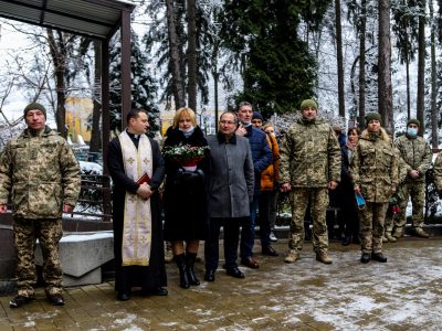 У Львові встановили пам’ятну дошку на честь військового лікаря Івана Гайди