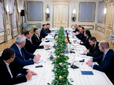 Президент: «Час предметно домовлятися про припинення конфлікту, і ми готові до необхідних рішень під час саміту лідерів чотирьох країн»